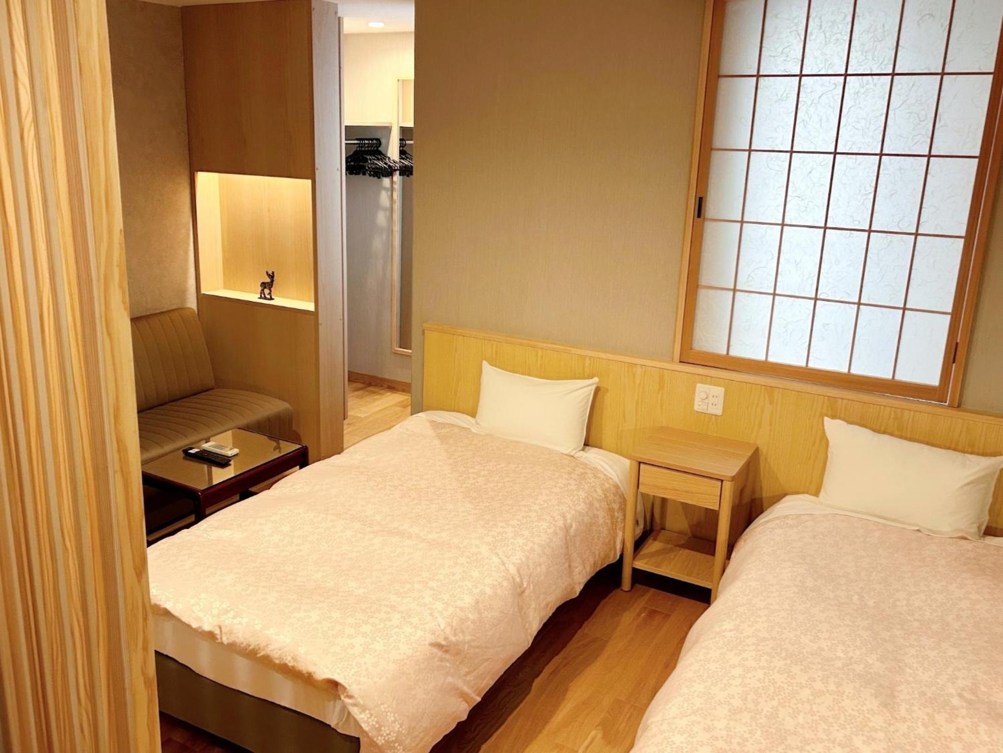 Hotel Hanakomichi - Vacation Stay 27580V Nara Kültér fotó